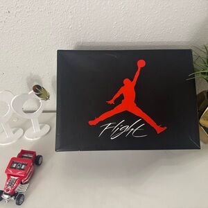 Jordan c/s fire reds 
used in very good condition